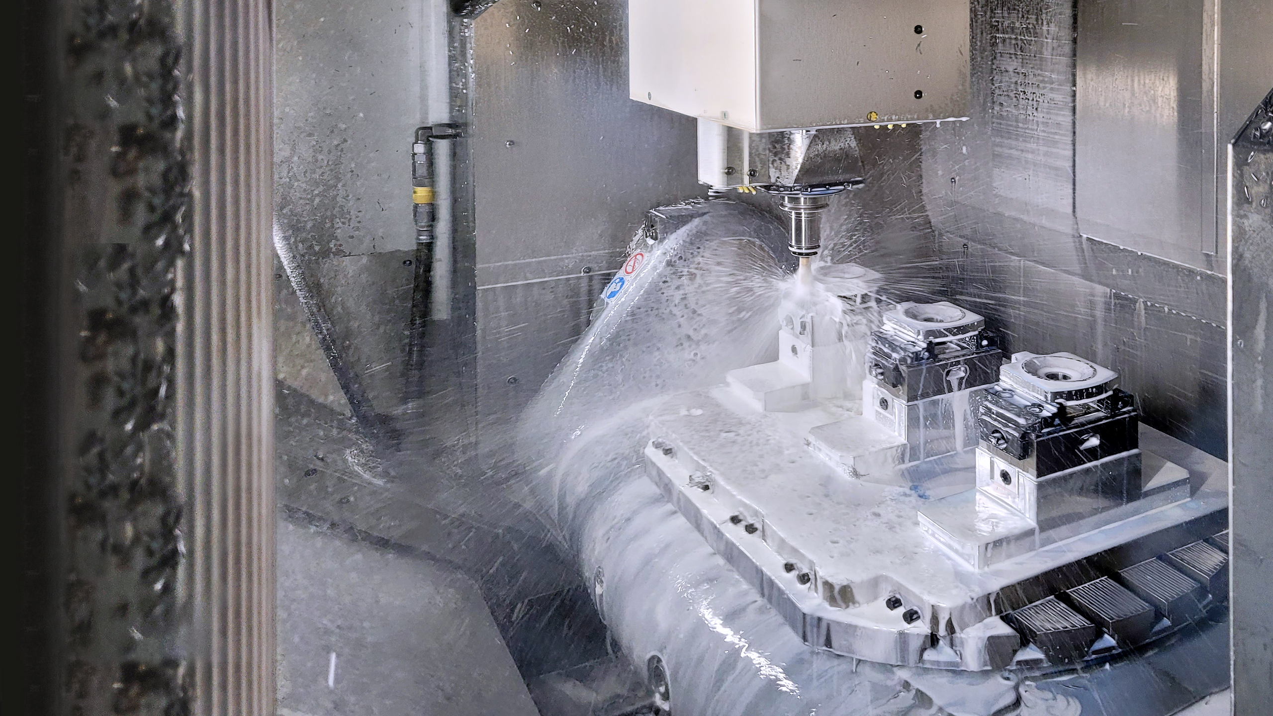 5-Achs-Fräsen für hochkomplexe Bauteile | CNC-Eisemann 5-Achs-Fräsen für hochkomplexe Bauteile | CNC-Eisemann